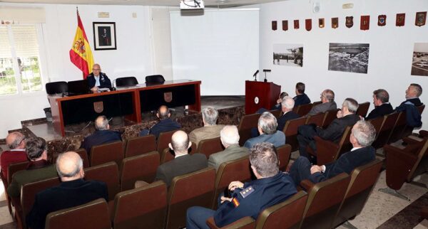 Tablada Centenaria Aviación - Cita Anual De Coroneles En Retiro Y Reserva Próxima A Las Fiestas Navideñas En El Acuartelamiento Aéreo De Tablada